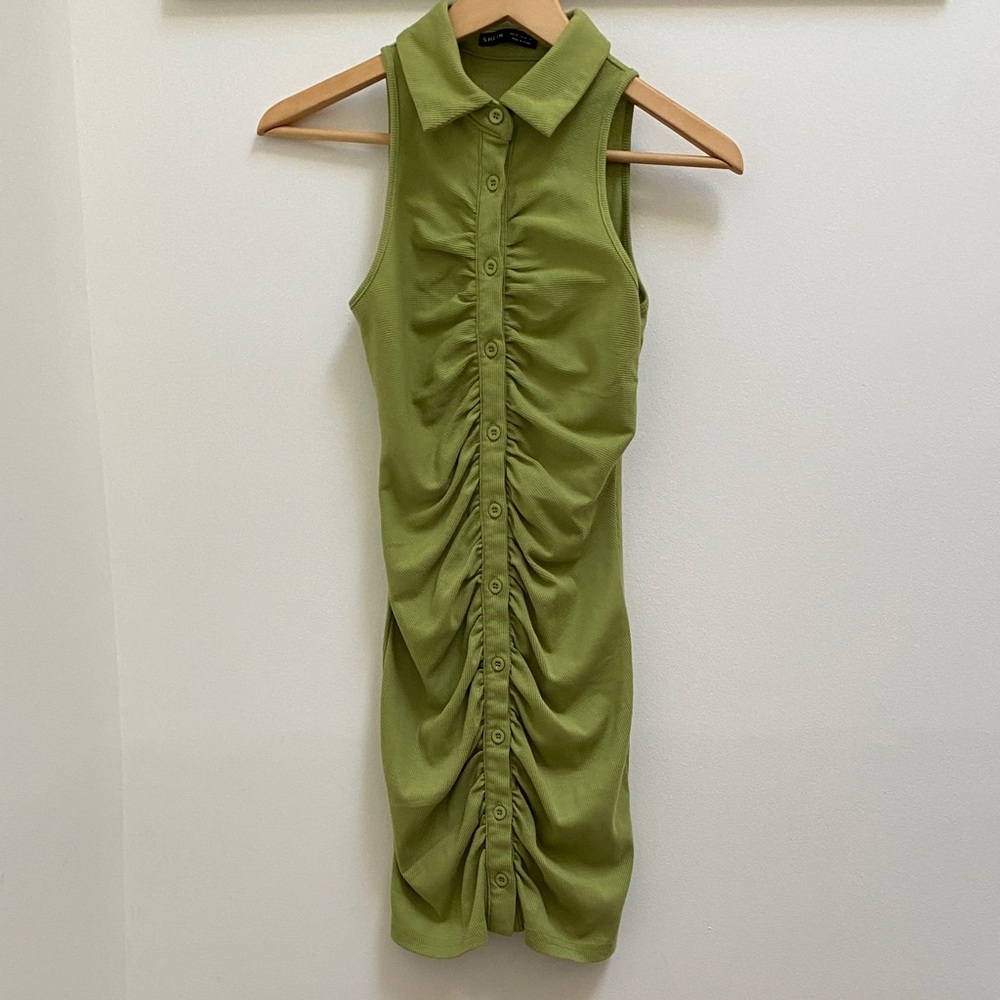 SHEIN Olive Sleeveless Button-Up Dress